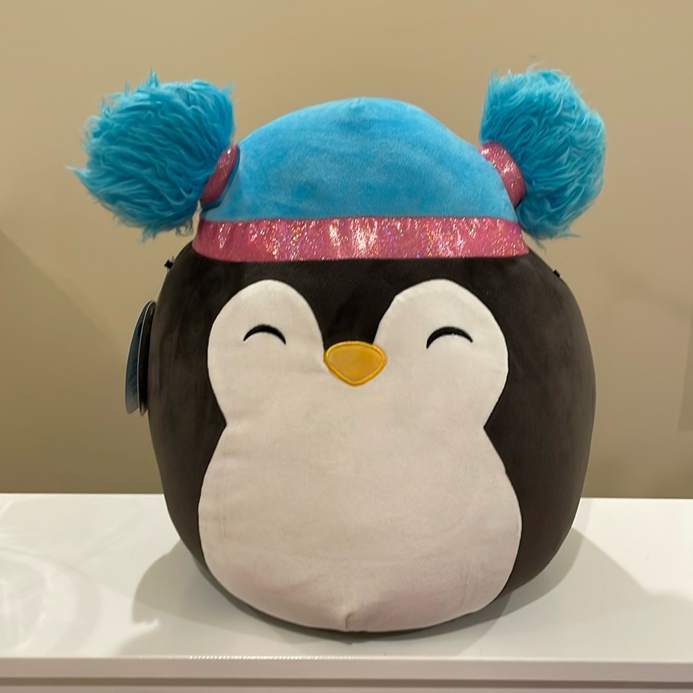 NWT 14” Petra the Squish-doos Penguin Squishmallow